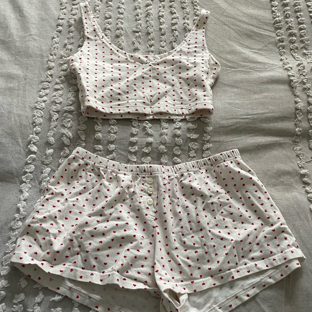Brandy Melville Heart Set